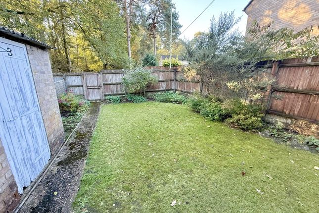 7, Waterman Close, Bordon photo 3