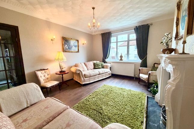 14, Crowwood Crescent, Airdrie photo 3