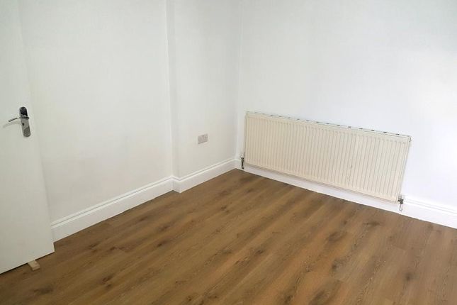 Flat 1, 130B Green St, Forest Gate photo 2