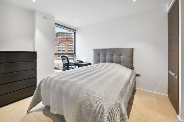 Flat for sale in Chartwell House, Waterfront Drive, London