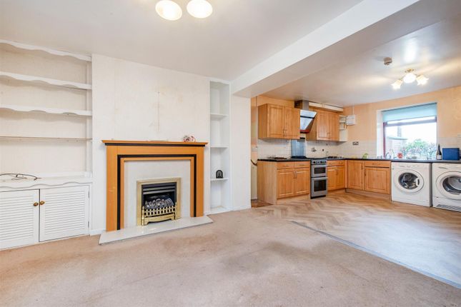 79, Bolton Road, Chorley photo 2