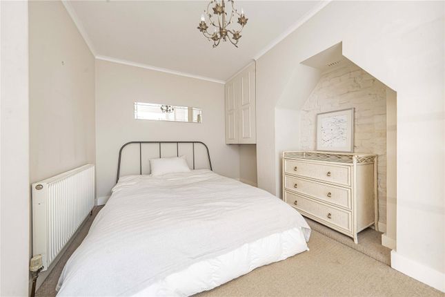 Basement Flat, 12, Woodlands Road, Isleworth photo 4