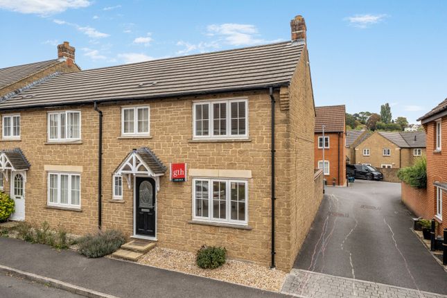 34, Carnival Close, Somerset photo 2