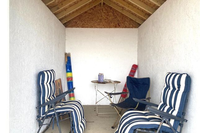 Beach Hut 29, Herbrand Walk East, Bexhill on Sea photo 3