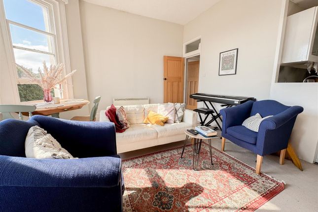Flat 8, 19, Charles Road, St. Leonards-On-Sea photo 3