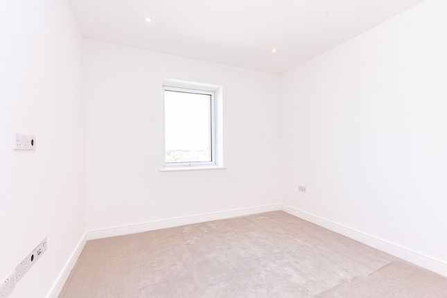 Flat for sale in Tierney Lane, Hammersmith