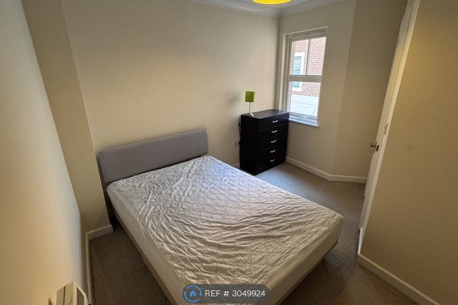 Flat  Quinnell Court, Kent Street, Portsmouth photo 3
