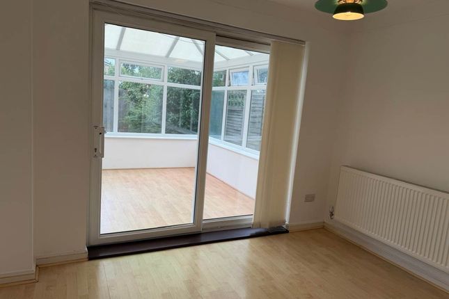 4 Sutton Close, Milton Cambridge photo 3