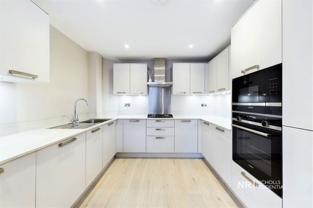 Flat 7 Bloomsbury House, 7, Mill Road, Epsom photo 2