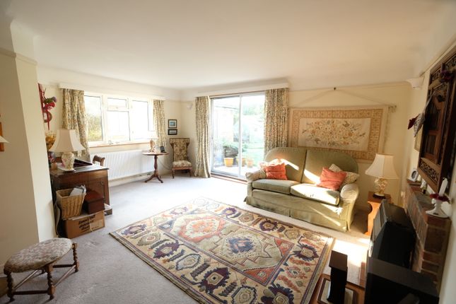 Wellington Close, Dibden Purlieu photo 4