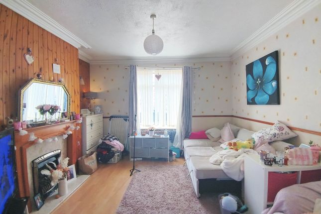 21, Napier Road, Whickham photo 2