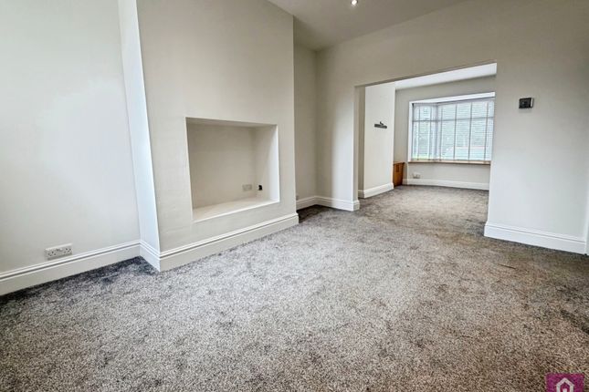 135, Old Hall Road, Greater Manchester photo 2