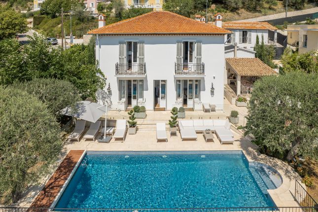 Property for sale in Èze, Alpes-Maritimes, Provence-Alpes-Côte d`Azur, France