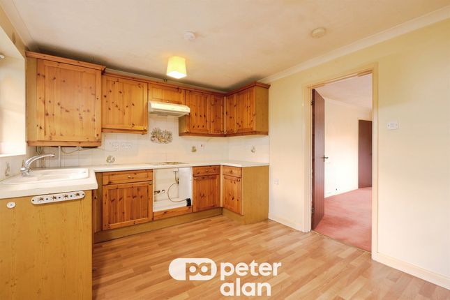 13, Grosmont Close, Monmouth photo 4
