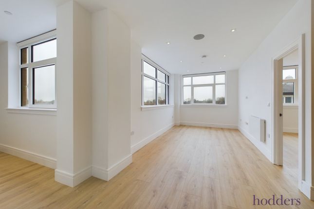 4 Syward Place 4P-48,, Pyrcroft Road, Surrey photo 4