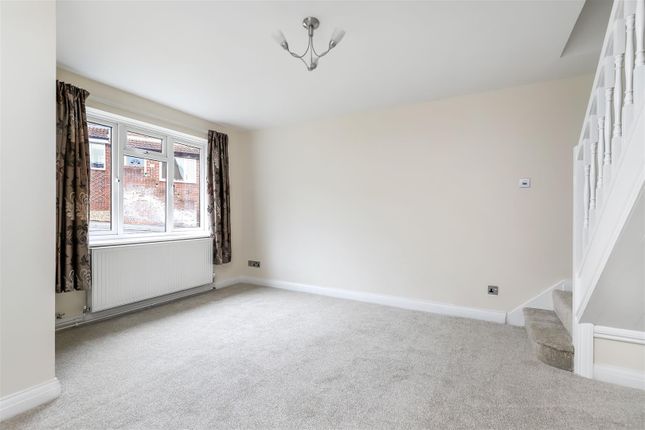 5, Ayrshire Close, Salisbury photo 3