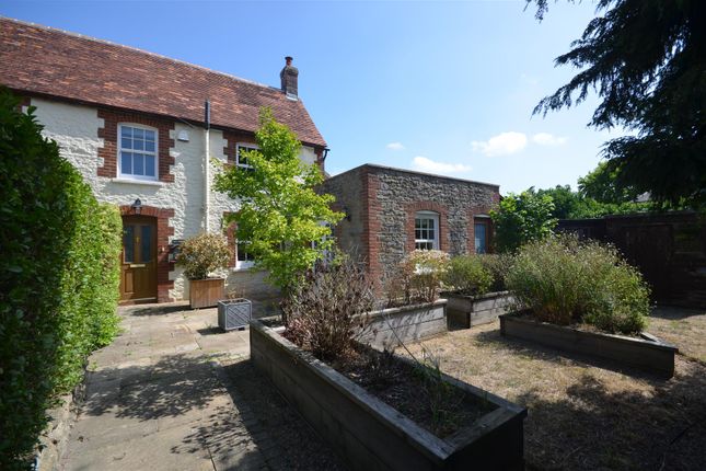 3-bed house on Hill House, Yenston, Templecombe, £300,000