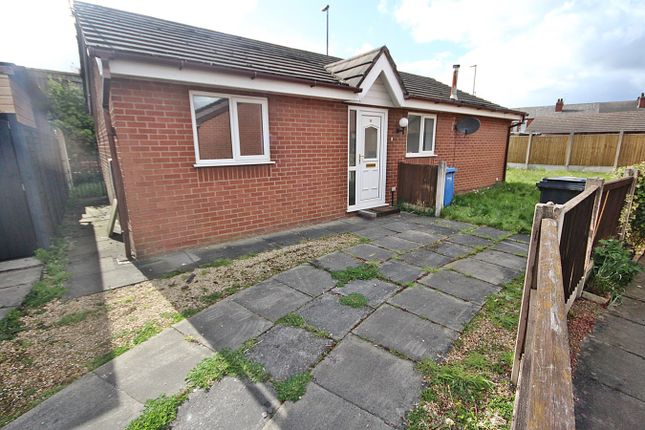 3 bed bungalow to rent in Bond Close, Warrington WA5