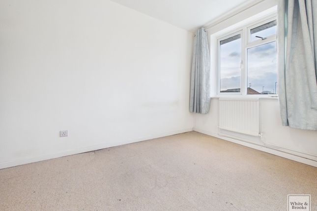 21 Bronze Close, Bognor Regis photo 5