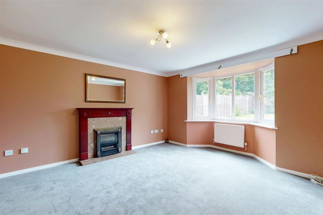 53, Brearley Avenue, Oldbrook photo 5