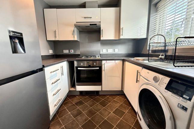 6, Cole Way, Birmingham photo 2