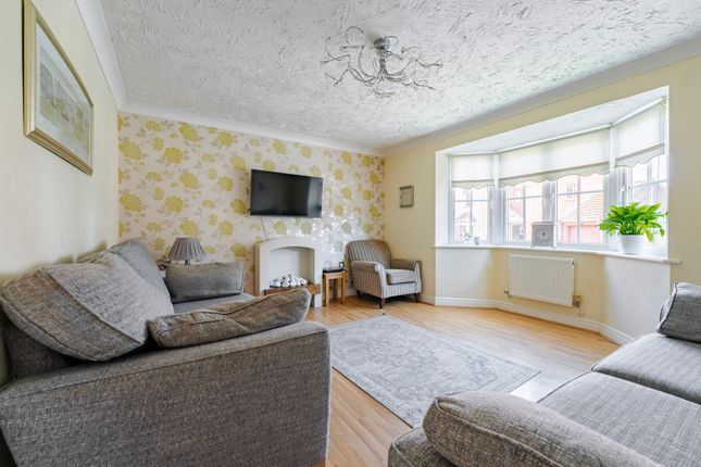 17 Jack Plummer Way, Great Yarmouth photo 2