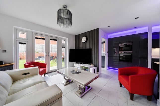 30, Lavender Avenue, Gloucester photo 4
