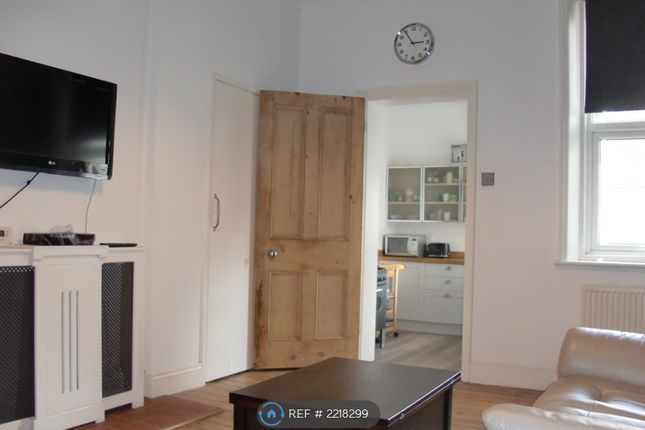 Thumbnail Flat to rent in Sandyford, Newcastle Upon Tyne