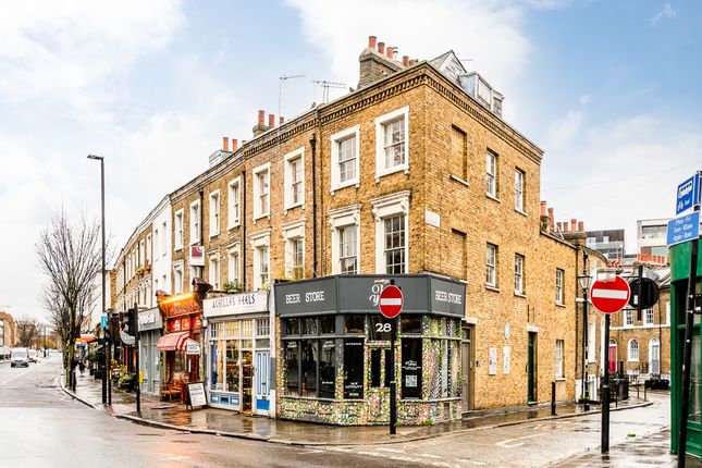 Thumbnail End terrace house for sale in Caledonian Road, King's Cross