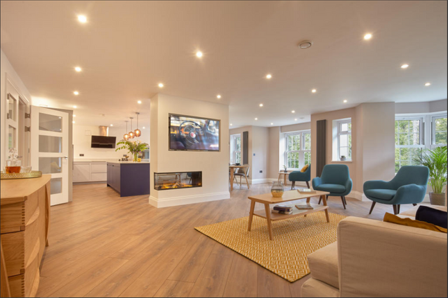 Thumbnail Flat for sale in Ullswater, Mill Hill East, London