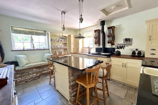 Saxons Cottage, Broadclyst Road, Exeter photo 3