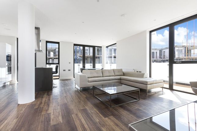 Flat for sale in Sitka House, 20 Quebec Way, London