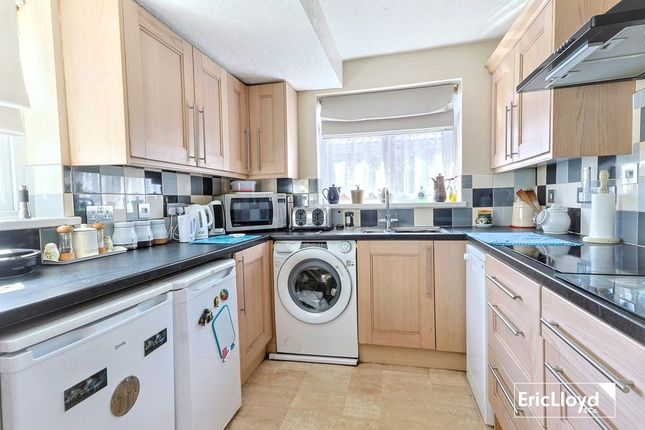 74, Raddicombe Drive, Brixham photo 4