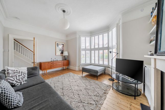 9, Balloch Road, London photo 4