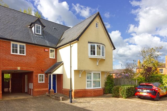 Semi-detached house to rent in Willow Lane, Stony Stratford, Milton Keynes