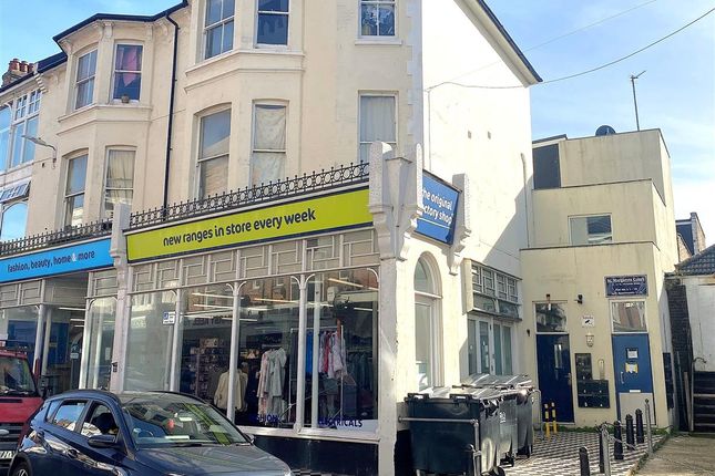 1 St Margarets Ct - Front.Jpg