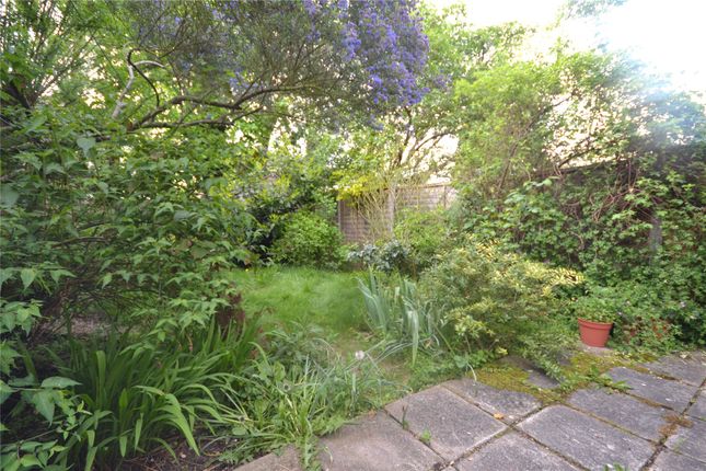 16a, Hardwicke Road, London photo 4
