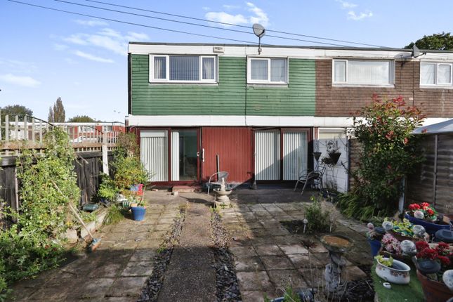 End terrace house for sale in Axdane, Hull