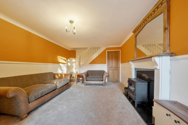 16, Lawns Terrace, West Yorkshire photo 3