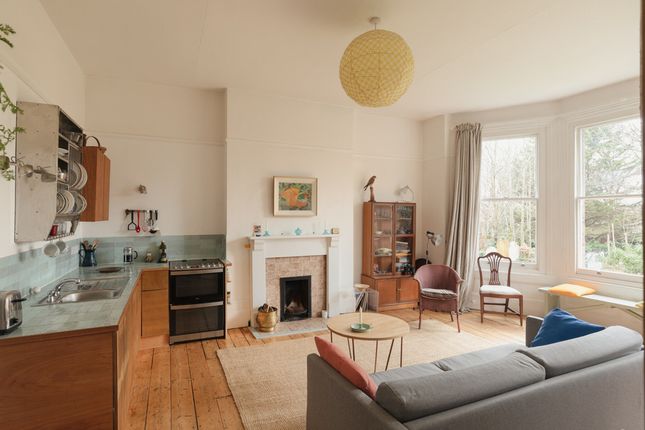Flat 3, 76, Wickham Road, Brockley photo 4