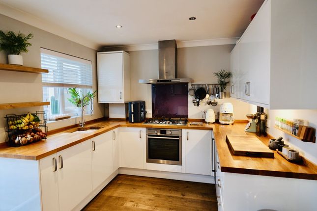 21 Bosnoweth, Helston photo 3