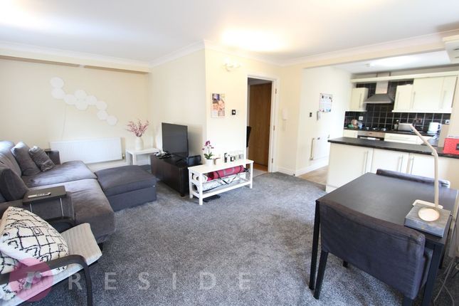 2, Burns Court, Rochdale photo 2