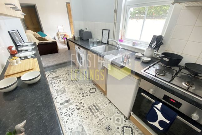 Clarendon Park Road, Leicester photo 3