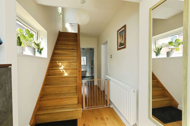 28, Edinburgh Road, Worksop photo 2