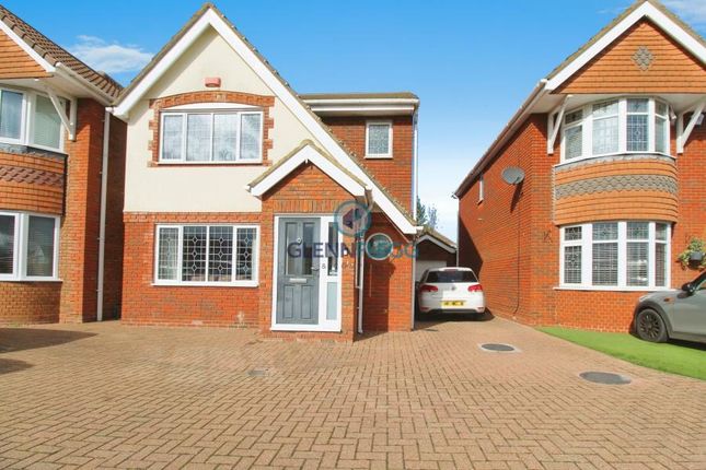 Thumbnail Detached house for sale in Kempe Close, Langley, Slough