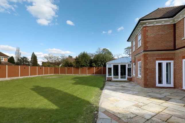 Country house for sale in Templewood Lane, Farnham Common