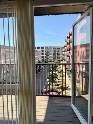 flat 48, Farine Avenue, Hayes photo 5
