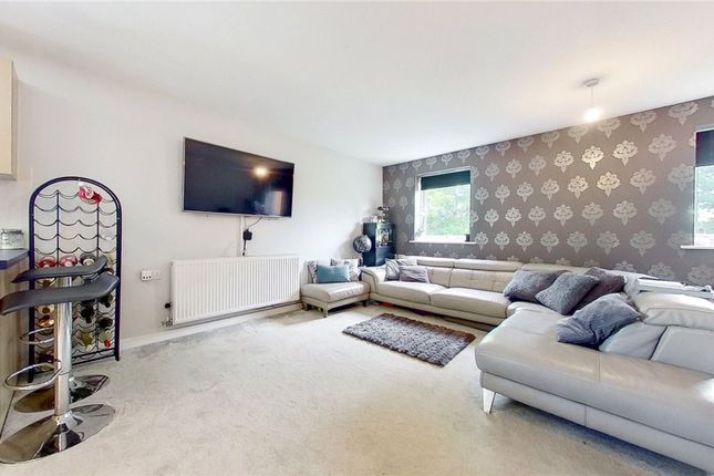 7 Hughenden Reach, Maidstone photo 3