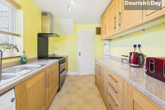 14 Covert Close, Stafford photo 3