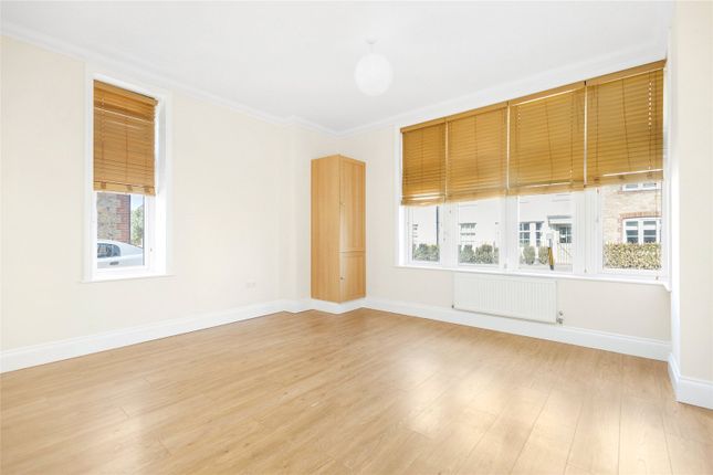 1 Peachey House, Midhurst photo 4
